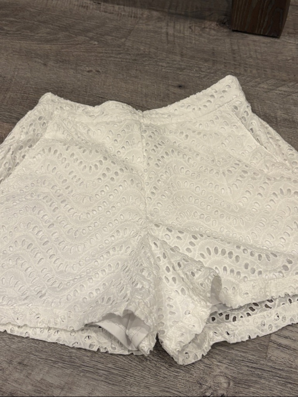 Simply Vera Vera Wang White Eyelet Lace Skort